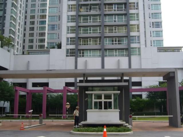 The Saffron, Sentul