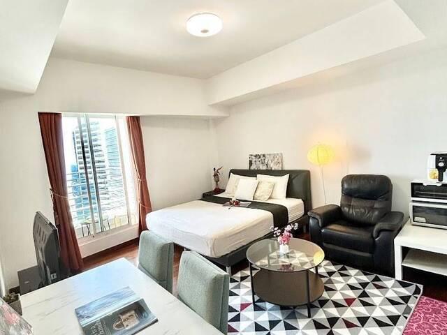 The Sail @ marina bay ! Full Furnish Studio apartment, Expats Lifestyle!