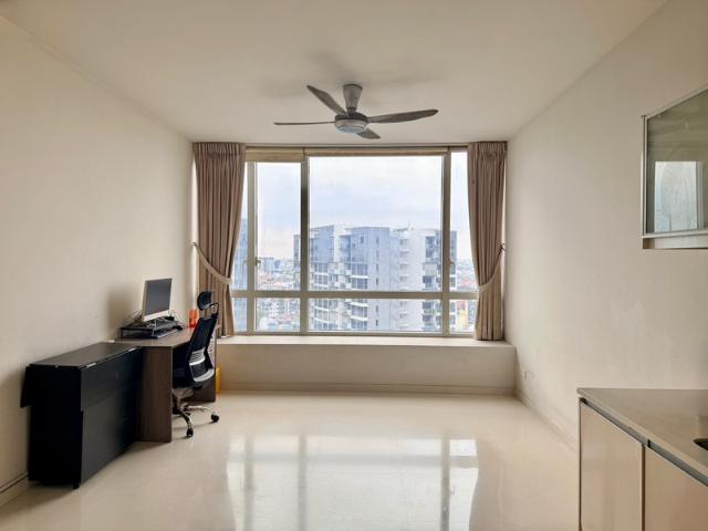 The Sea View Condominium For Sale, $1,400,000, 1 Bed 1 Bath 560 sqft $2,500.00 psf