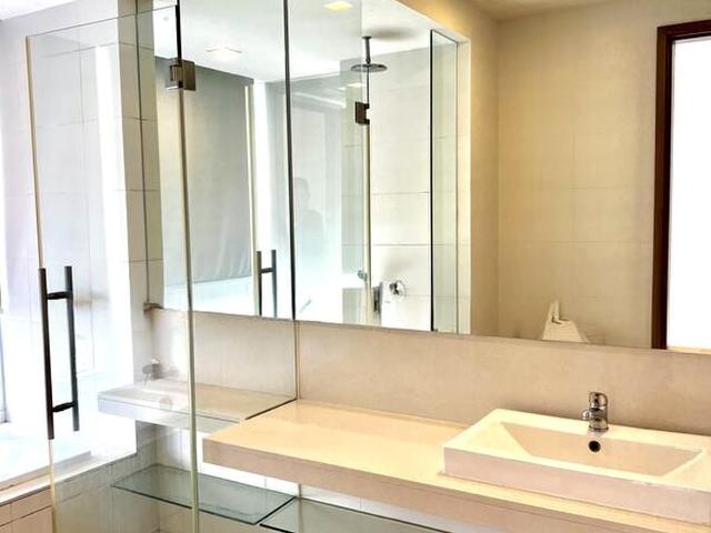 The Sea View D15, Condominium