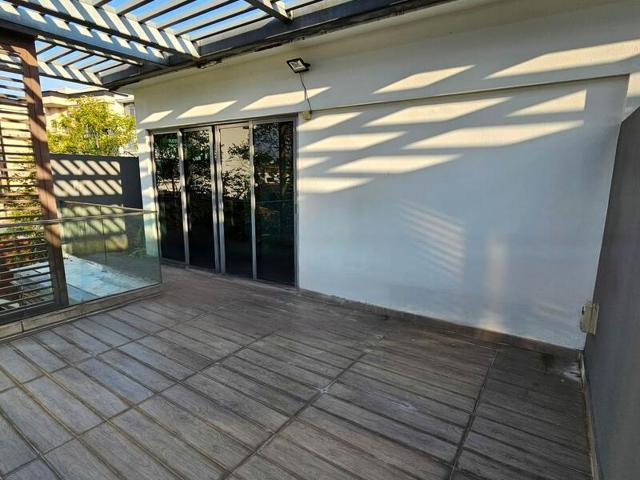 The Seawind D15, Condominium