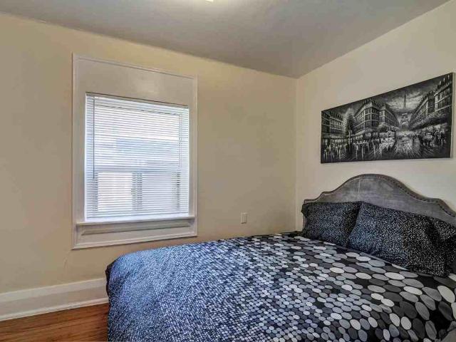 The Sheldrake 1 Bedroom Apartment for Rent at 1 Homewood Ave, Toronto, ON M4Y 2J8 Garden District