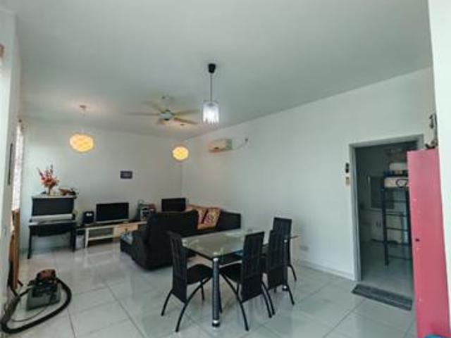 The Sky Executive Suites Bukit Indah 4 Bedrooms