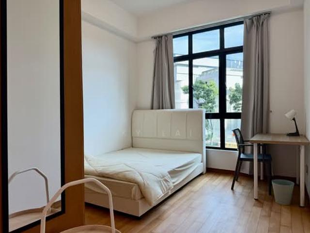 The Spinnaker Apartment Room Rental, $1,400, 1 Bed 150 sqft $9.33 psf