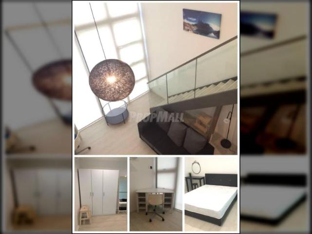 The SQUARE@One City [Cozy modern Duplex near LRT]