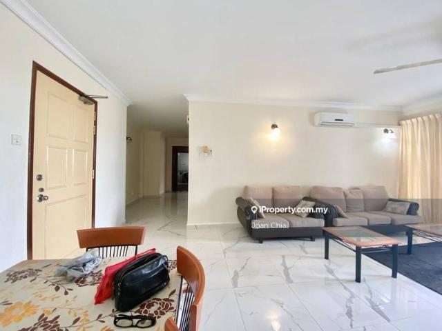 The Straits View Condominium, Permas Jaya