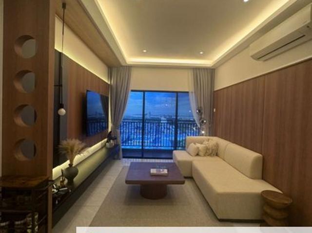 The Straits View DUO @ Permas Jaya Brand New Luxury & Spacious Apartment, FOR SALE !