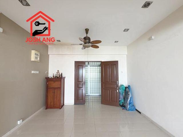 The Straits Regency in Tanjung Bungah 1530sf Fully Furnished Seaview
