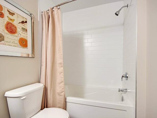 The Suites at Summerside Apartments 2 Bedroom Apartment for Rent at 1041 1039, 1041, 1043 & 1045 Waterloo Street, Port Elgin, ON N0H 2C3