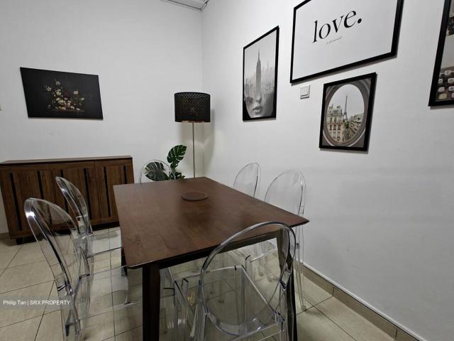 The Sunny Spring D14, Apartment