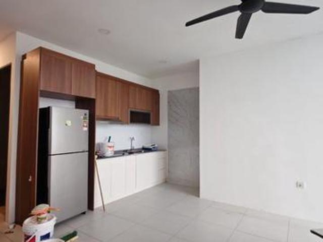 The Podium Apartment 3 Bedroom Kereta Api Opposite Aeon Mall KCH