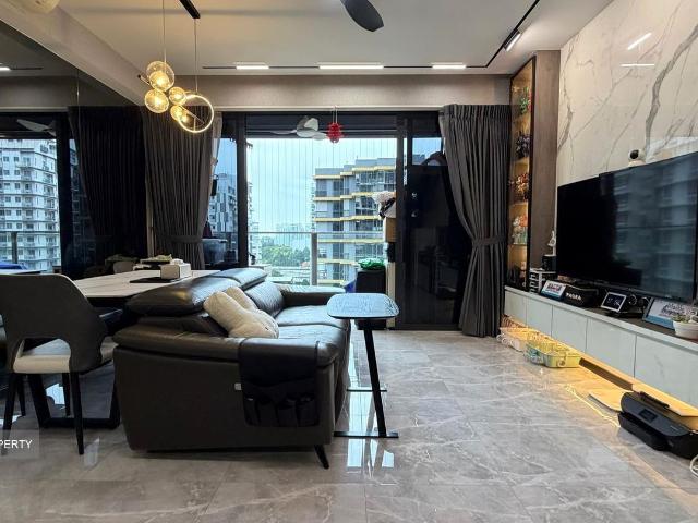 The Poiz Residences D13, Apartment