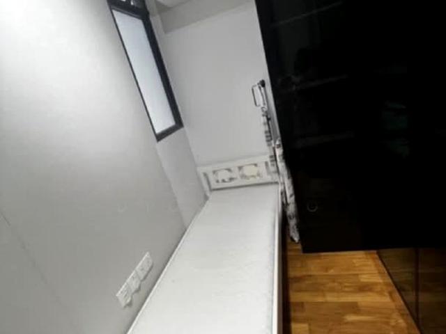 The Poiz Residences D13, Apartment