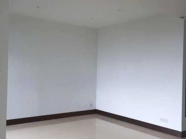 The Paterson D9, Condominium