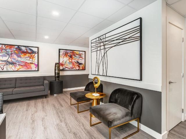 The Palisades 1 Bedroom Apartment for Rent at 9820 104 St Nw, Edmonton, AB T5K 0Z1 Downtown Edmonton