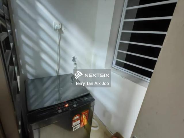 The Peak Condo @ Signal Hill | For Sale
