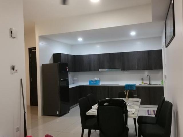 The peak condominium for rent