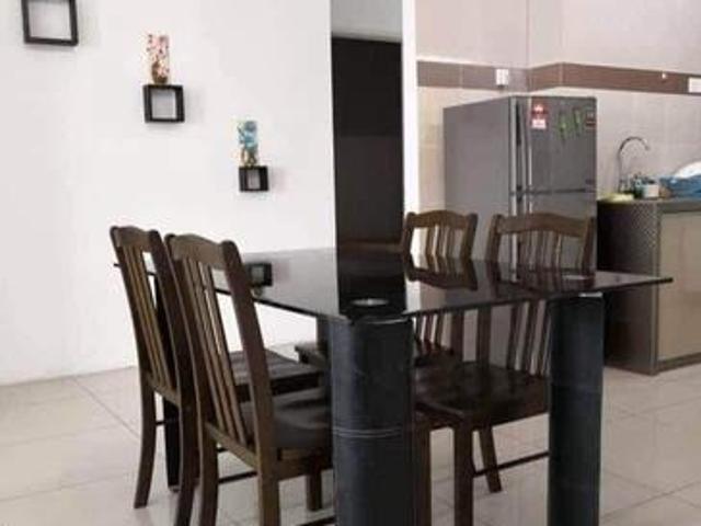 The Peak Fully Furnished Reno 2 Carpark 1000sf