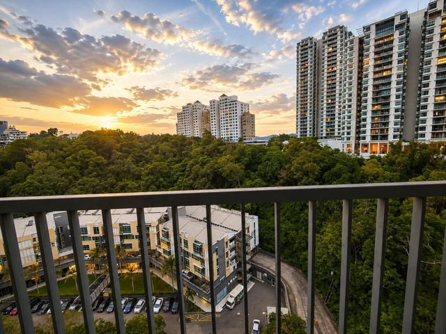 The Peak Soho Studio Unit Fully furnished