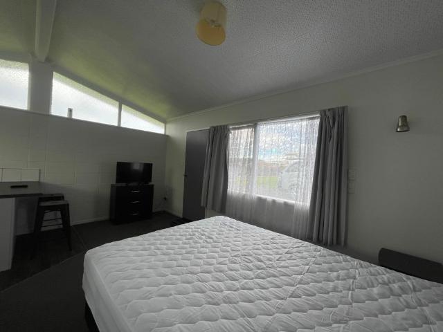 The Pines Apartments, Dargaville