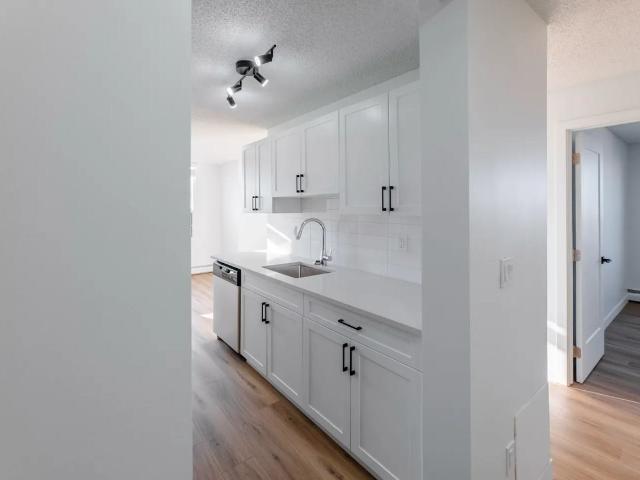 The Pinnacle 2 Bedroom Apartment for Rent at 9600 Southland Cir Sw, Calgary, AB T2V 5A1 Haysboro