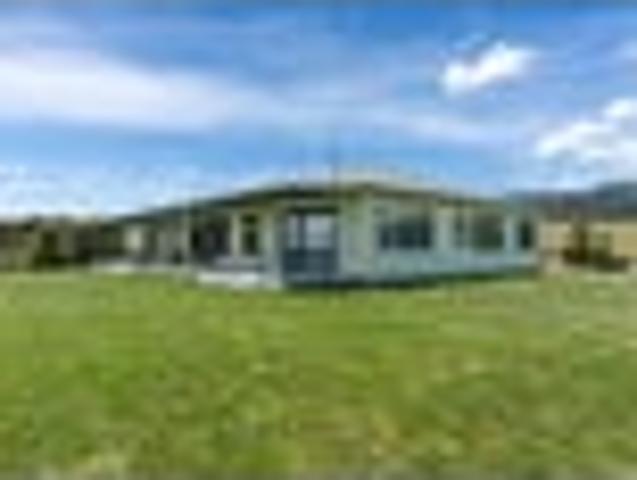 The Pinnacle of Rural Elegance: Waihora Farm