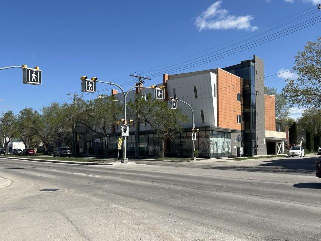 The Plains 2 Bedroom Apartment for Rent at 7 Havelock Ave, Winnipeg, MB R2M 1H1 Saint George