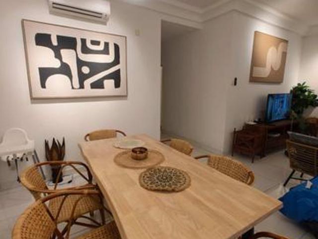 The Platino Next to Paradigm Shopping Mall For Rent