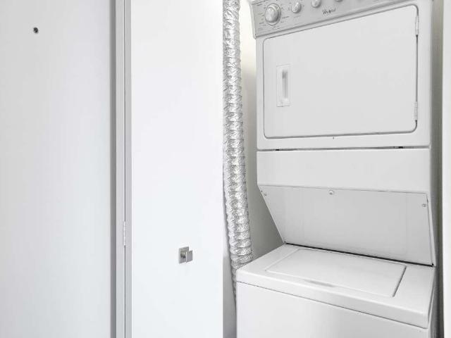 The Quartz Montreal Apartments 3 Bedroom Apartment for Rent at 6500 Boul Décarie, Montréal, QC H3X 2K3 Snowdon