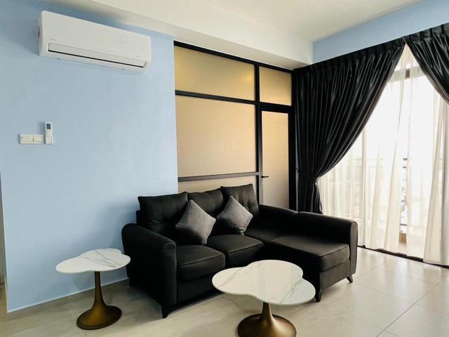 The Quartz Residence Condominium For Rent