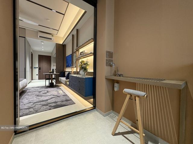 The Robertson Opus D9, Condominium