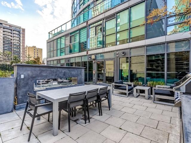 The Roe 1 Bedroom Apartment for Rent at 150 Roehampton Ave, Toronto, ON M4P 0A2 North Toronto