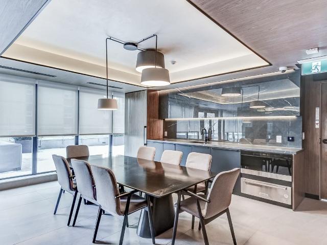 The Roe 2 Bedroom Apartment for Rent at 150 Roehampton Ave, Toronto, ON M4P 0A2 North Toronto