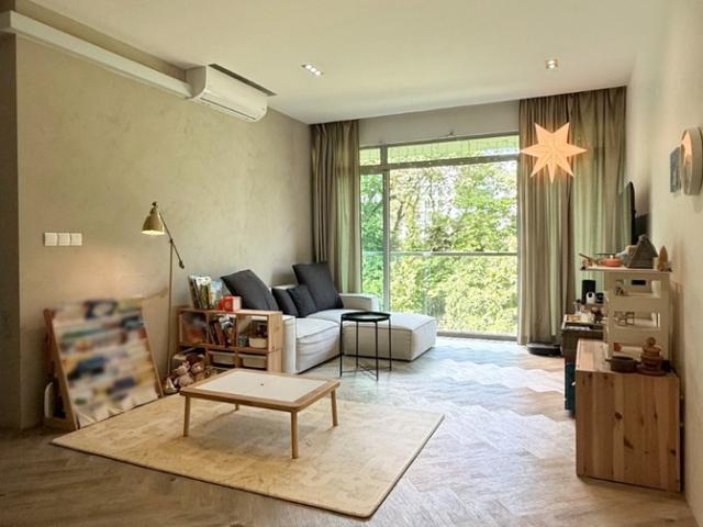 The Raintree D21, Condominium