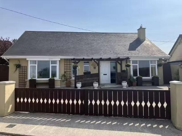The Red Cottage, Goulds Hill, Mallow, Co. Cork, P51WD96 is for.