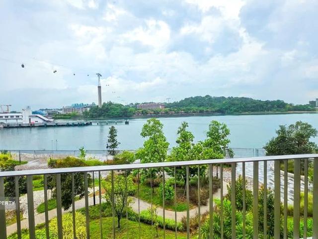 The Reef At King’s Dock D4, Condominium