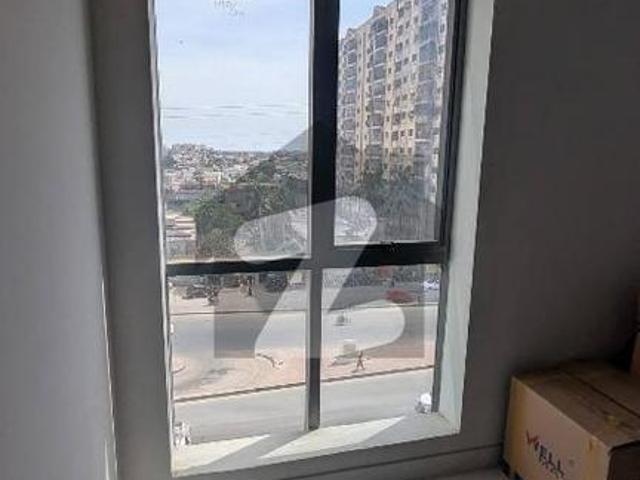 The Residence Clifton Block 8 Spacious And Well Maintained 3 Bed Drawing Lounge Apartment Available For Rent Clifton Block 8