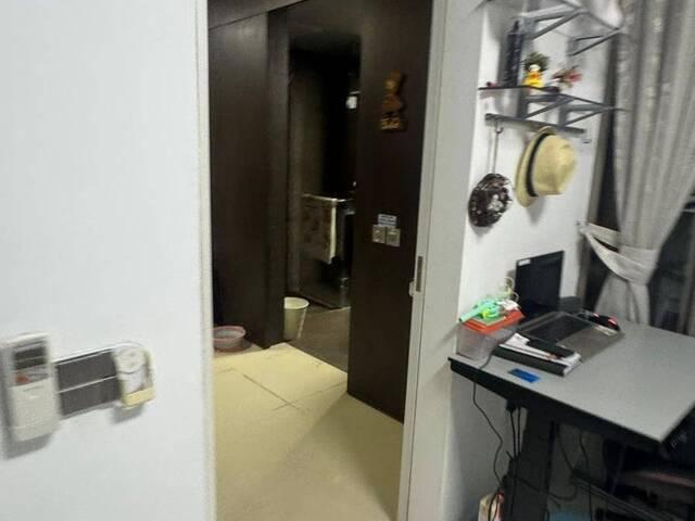THE WOODS, common room for 1 pax OWN BALCONY own washing machine