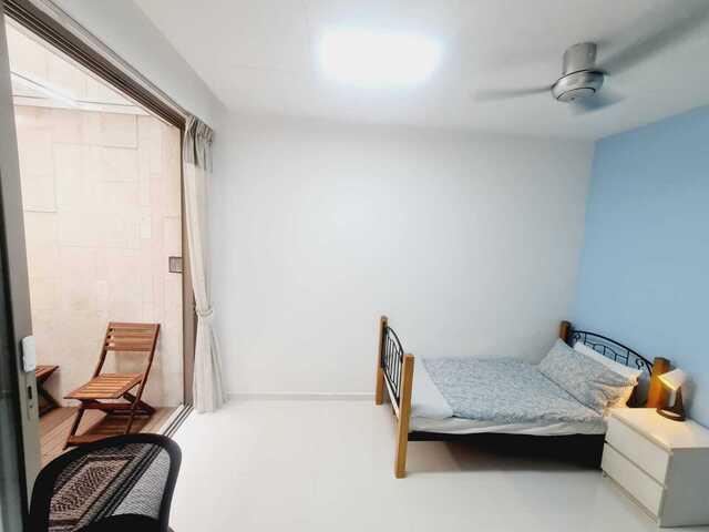 THE WOODS, common room for 1 pax OWN BALCONY full condo facility