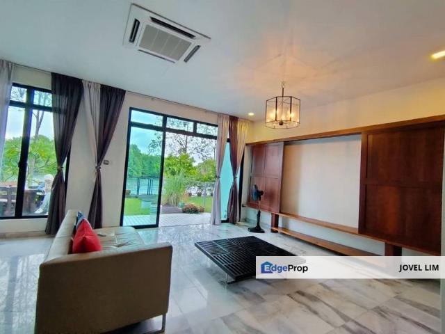 The WaterEdge Residences