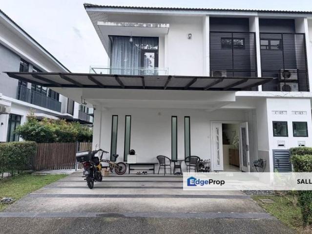 The WaterEdge Residences