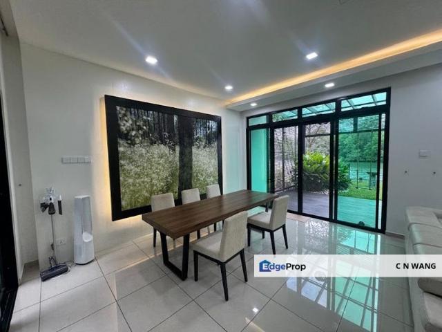 The WaterEdge Residences