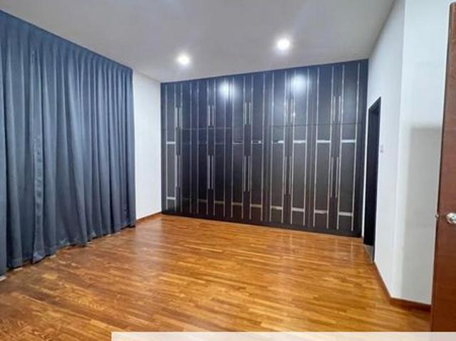 The WaterEdge Residences