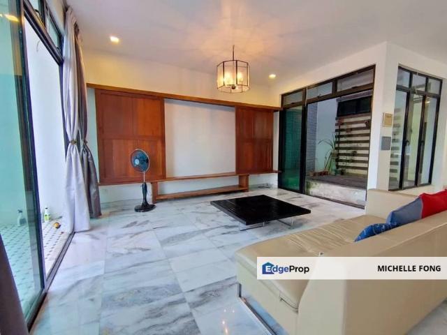 The WaterEdge Residences