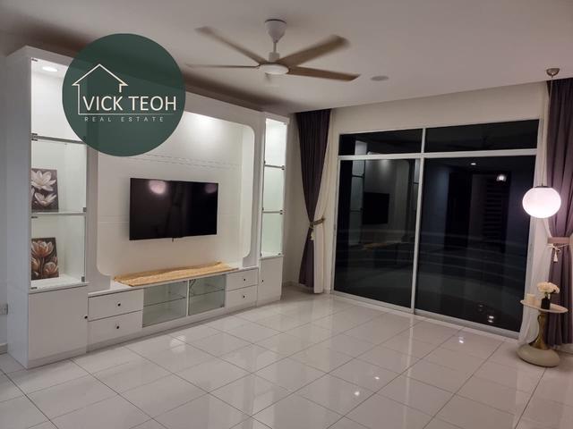 The Waterfront Renovated Partially Furnished 1490sf Tanjung Bungah