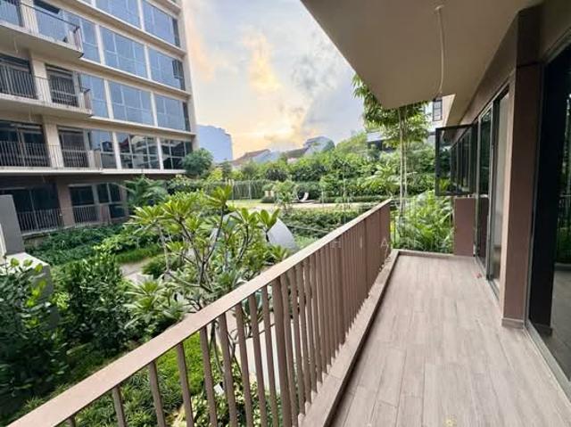 The Watergardens at Canberra Condominium For Sale, $2,349,999, 4 Bed 3 Bath 1,302 sqft $1,805.00 psf