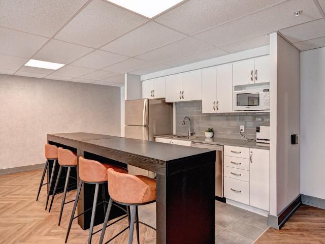 The Watson Residences 2 Bedroom Apartment for Rent at 425 Watson Pky N, Guelph, ON N1E 0T9 Grange Hill East