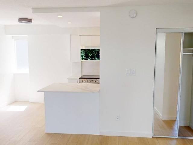 The Windsor 1 Bedroom Apartment for Rent at 1924 Barclay St, Vancouver, BC V6G 1L3 West End