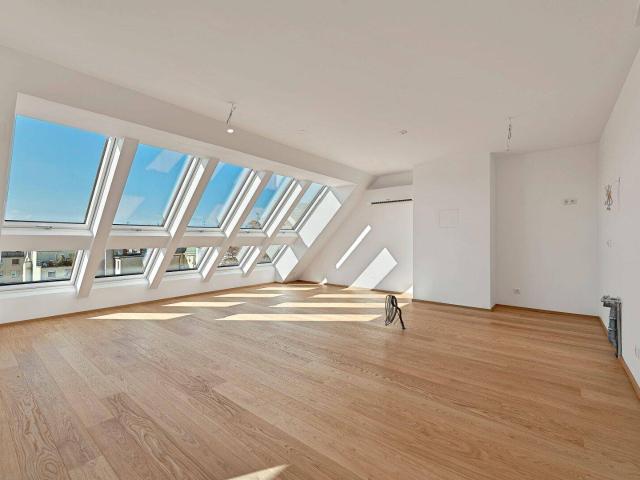 THE TEMPTATION DG Maisonette mit Terrasse & Balkon | 22 m² Freifläche, 3 Zimmer