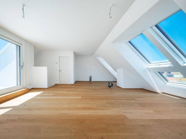 THE TEMPTATION Traumhafte Maisonette mit Terrasse & Balkon | 19 m² Freifläche, 3 Zimmer